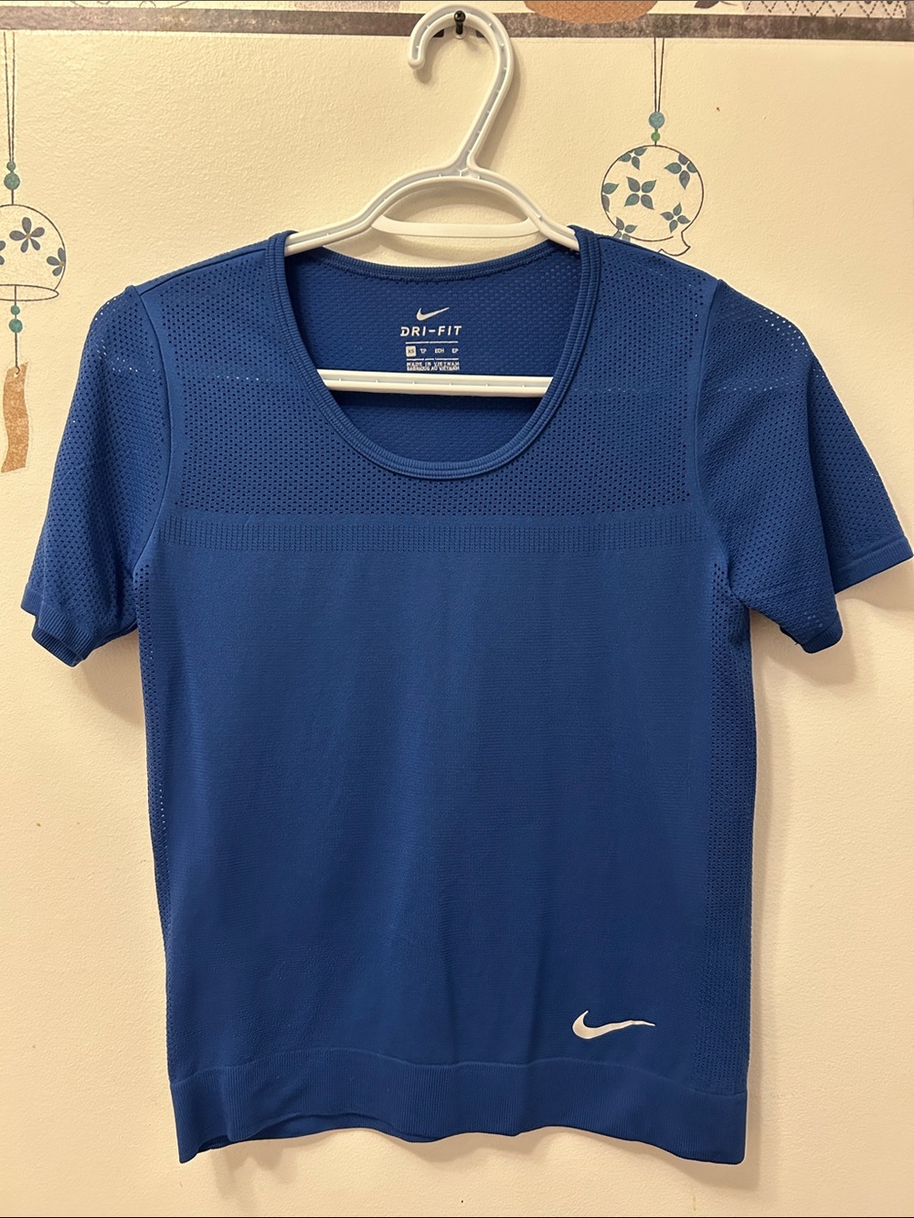Nike Dri-FIT Blue Short Sleeve Performance Top - Picture 8 of 8